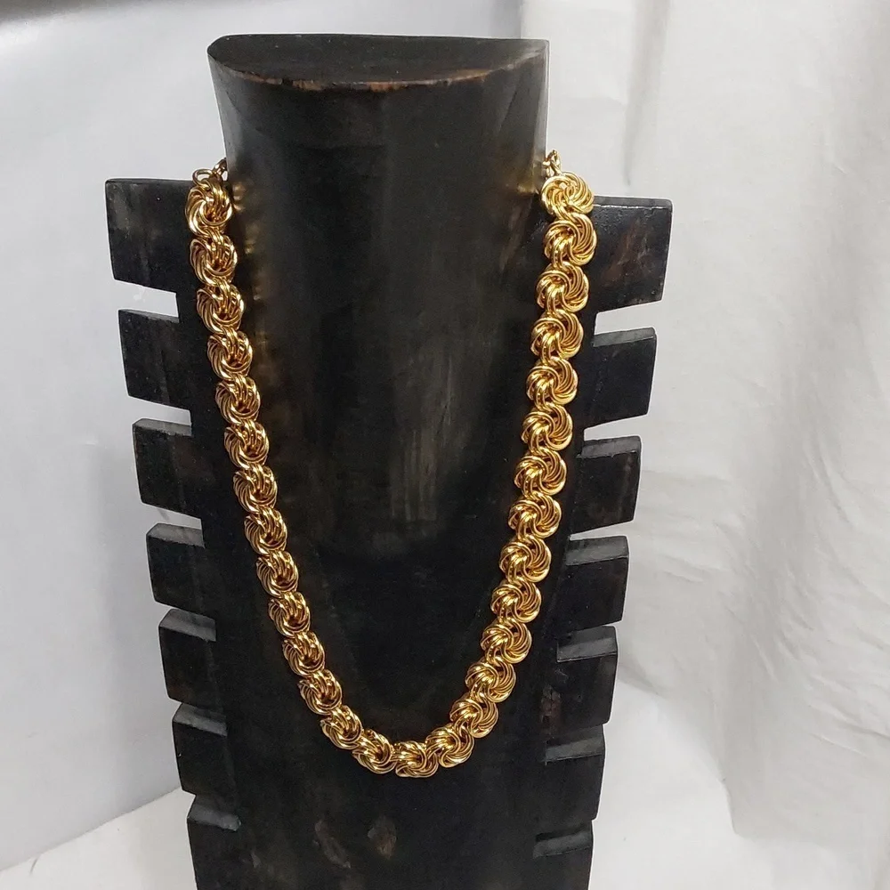 Vintage Gold Tone 17